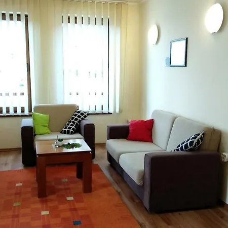 Pine Tree D34 Apartament *